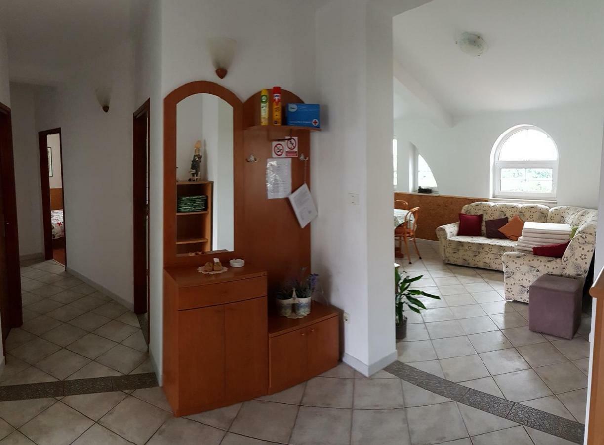Villa Noela Пула Екстериор снимка