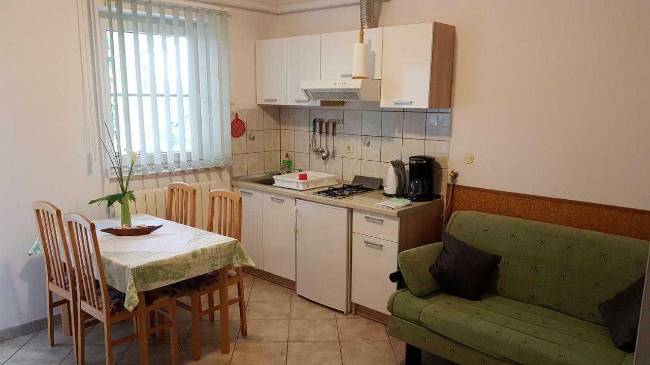 Villa Noela Пула Екстериор снимка