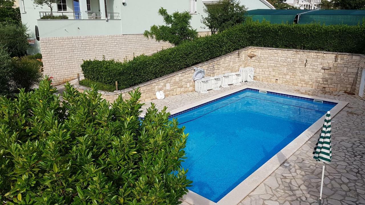 Villa Noela Пула Екстериор снимка
