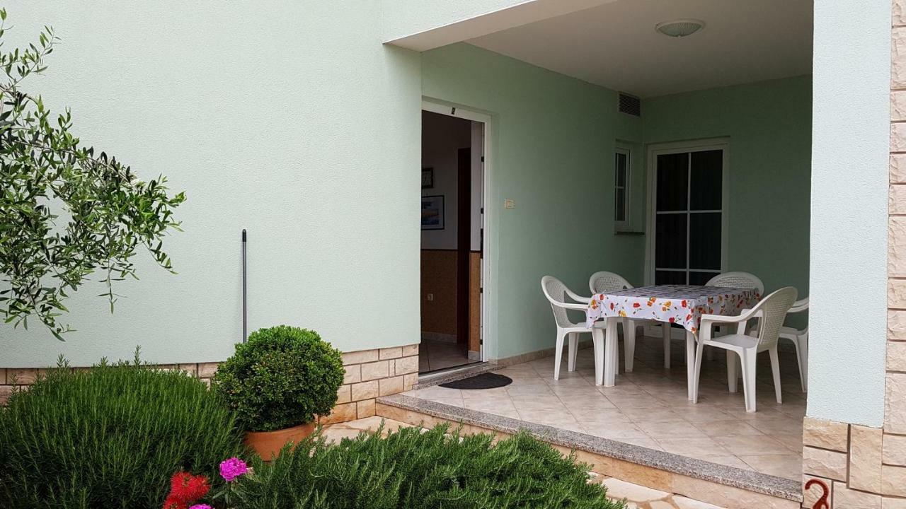 Villa Noela Пула Екстериор снимка