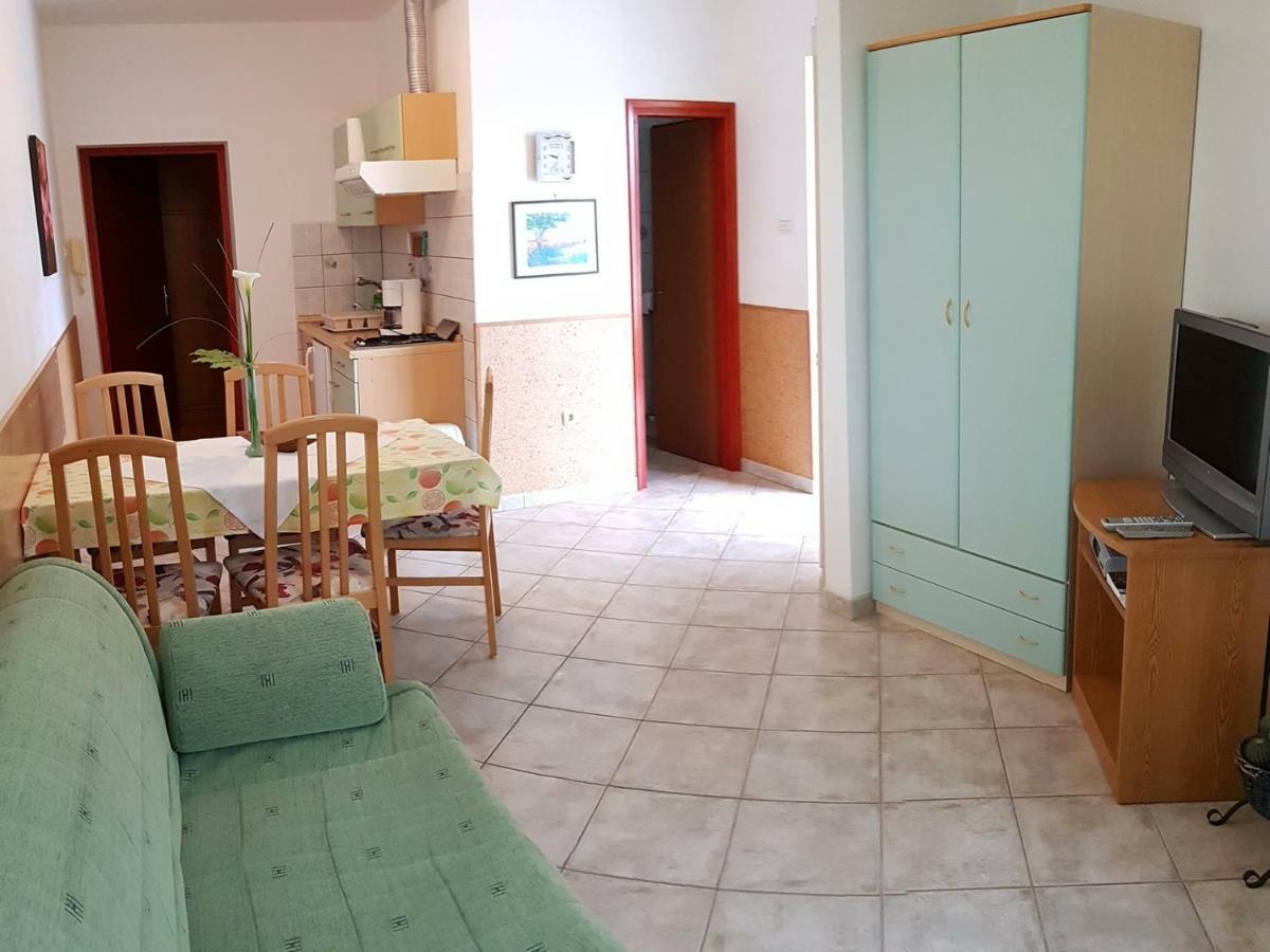 Villa Noela Пула Екстериор снимка